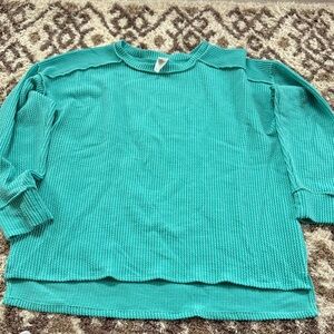 7th Ray Vibrant Teal Crew Neck